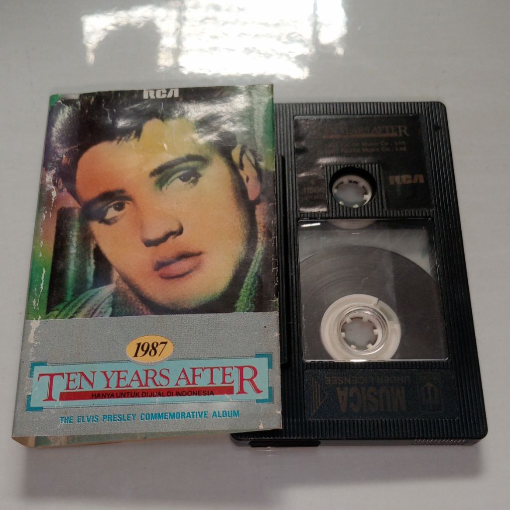 Kaset Elvis Presley - Ten Years After