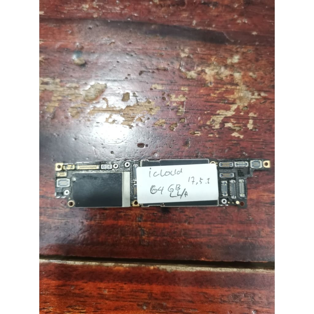 Mesin iphone Xr 64gb icloud