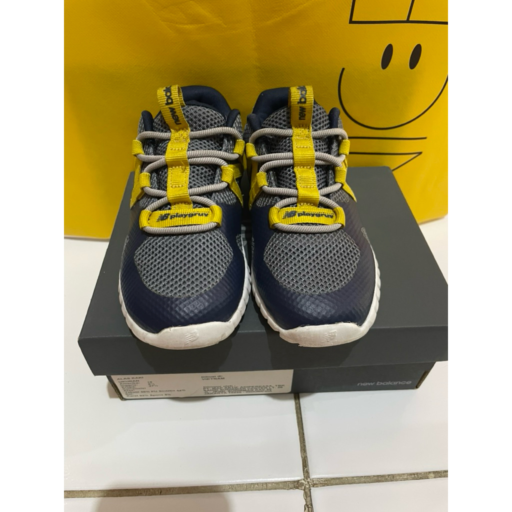Sepatu Anak New Balance