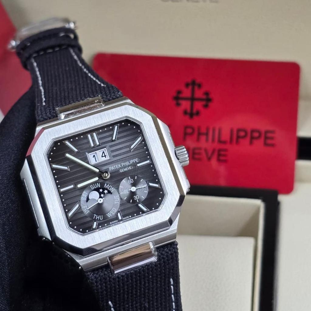 Patek Philippe Cubitus 5822P Swiss Automatic Movement 44mm Black Dial