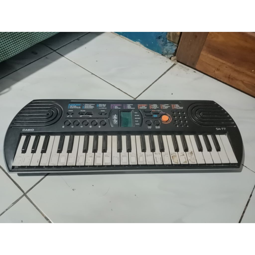 Piano/keyboard CASIO SA-77