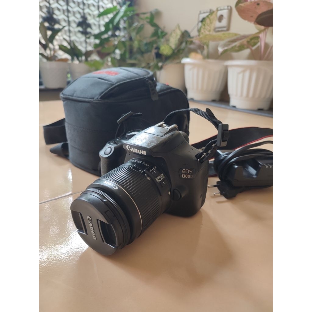 canon 1300d second
