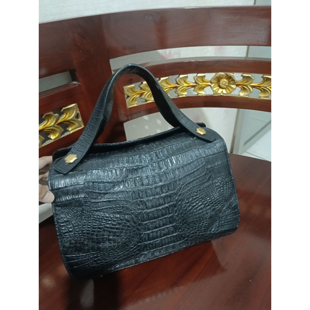 tas tenteng unik mix  kulit buaya hitam preloved