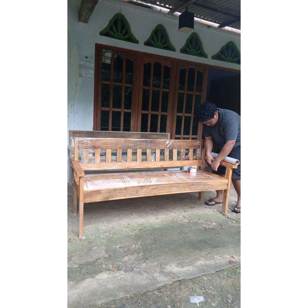 Kursi Sandaran Panjang Bahan Kayu Jati Co