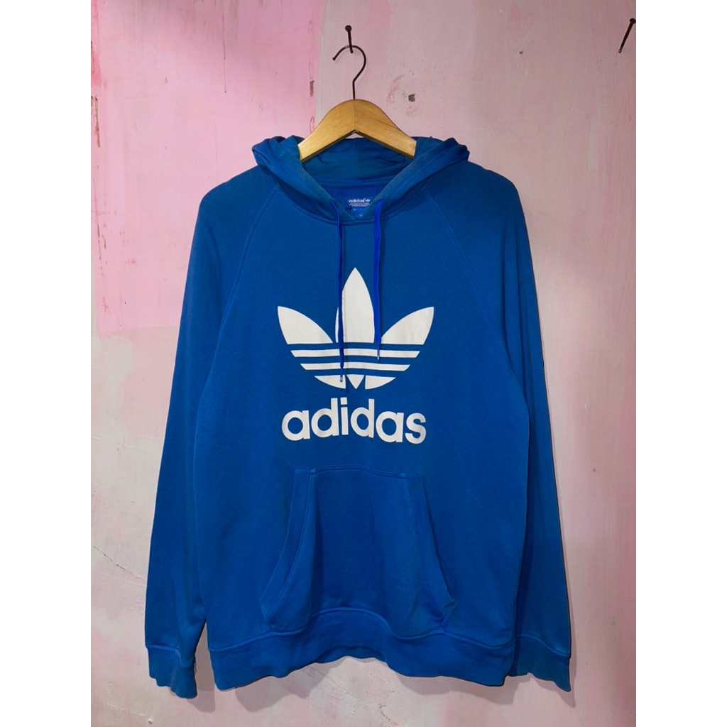 adidas trifoil big logo
