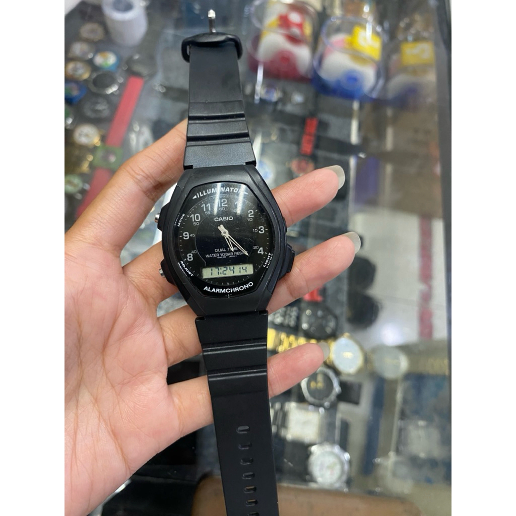 Preloved Casio Illuminator Watch Aq-140w Analog digital dual time alarm chrono ori