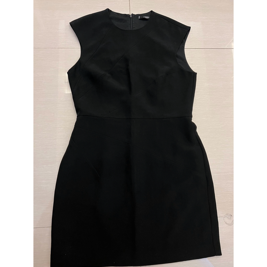 NEW MANGO basic dress size L . BARU original MANGO dress hitam wanita size L