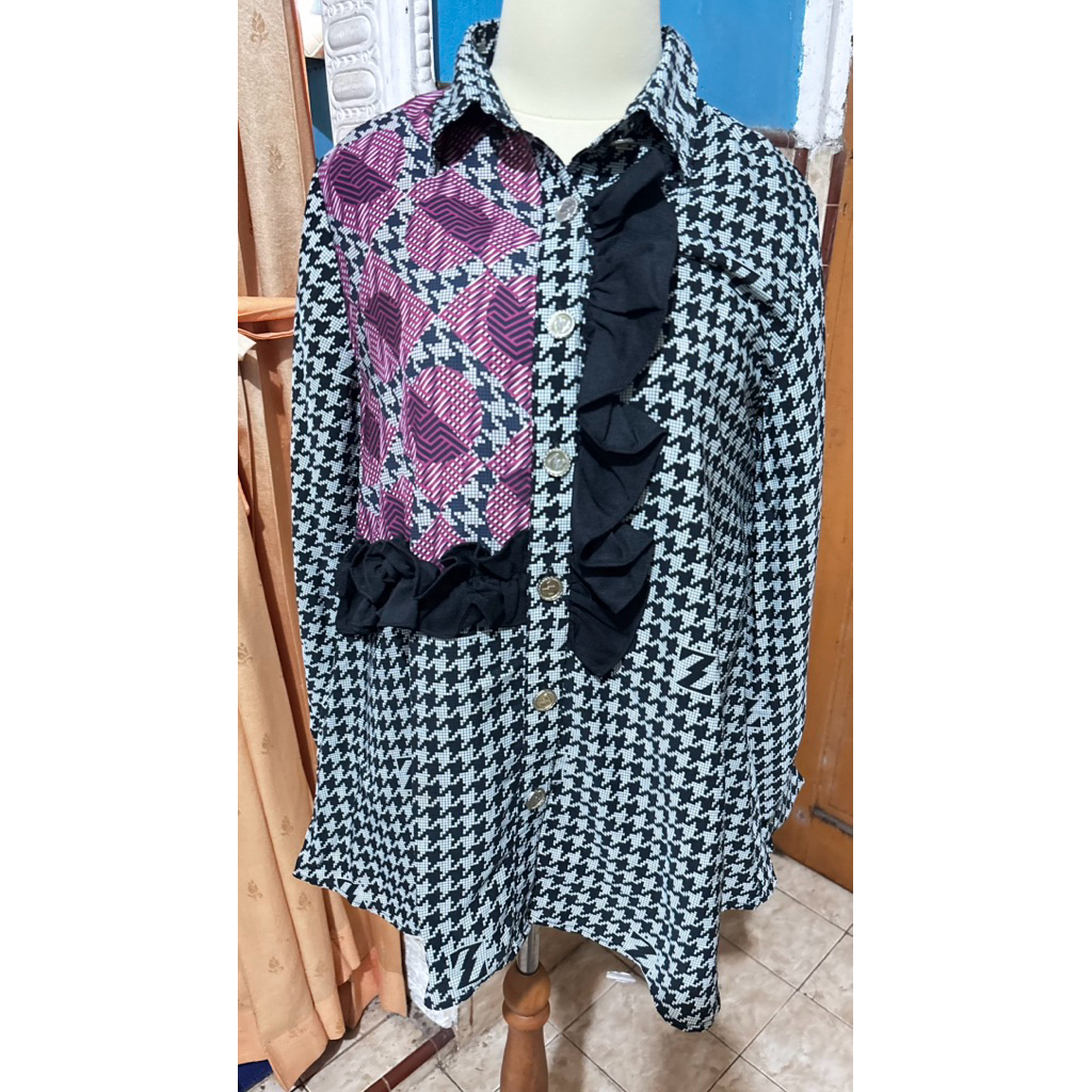 betty blouse by Zaskia Sungkar