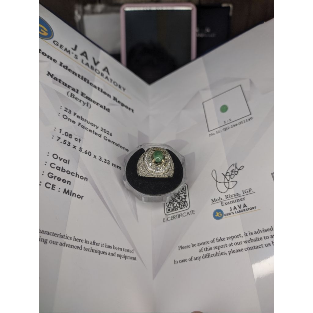 Zamrud Emerald Bryl. Ce- minor. Dikirim Sesuai Gambar.