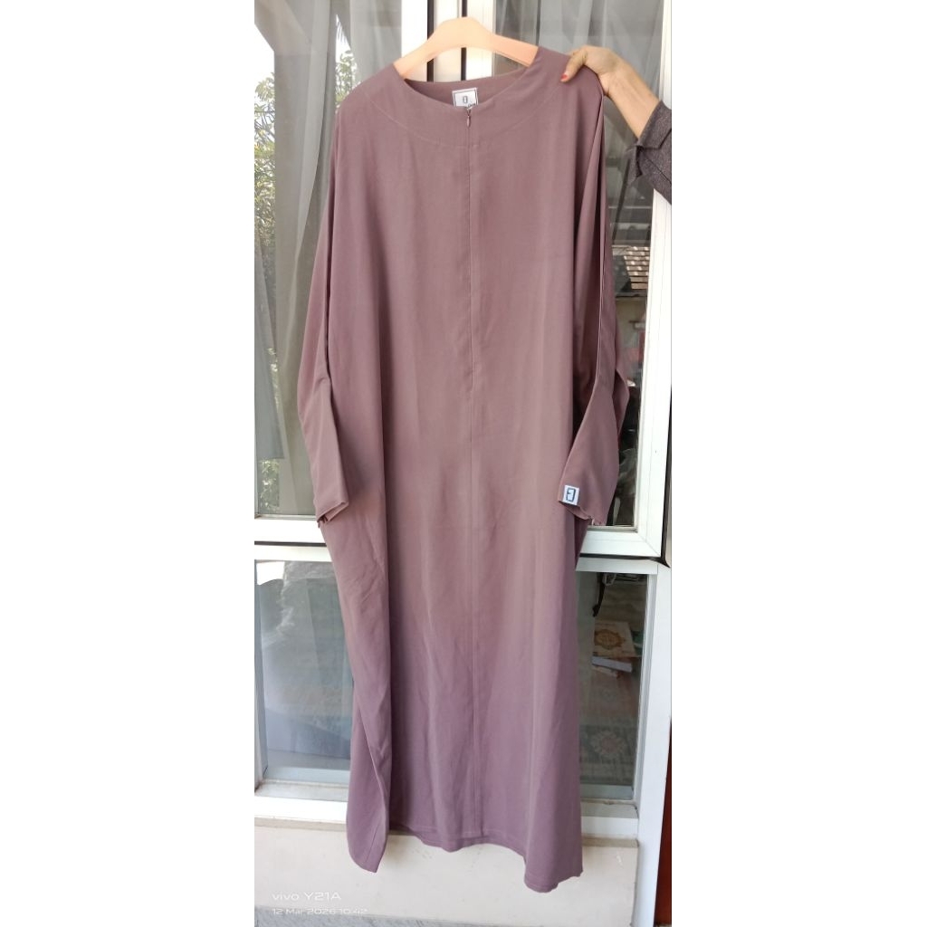 PRELOVED pop Abaya by Elmadina Abaya