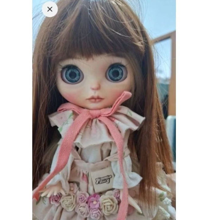 BLYTHE DOLL