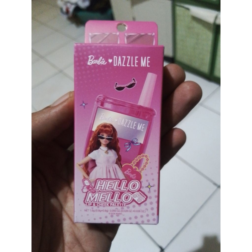 Dazzle Me Barbie Hello Mello Lip & Cheek Palette Shade 03 Malibu kis