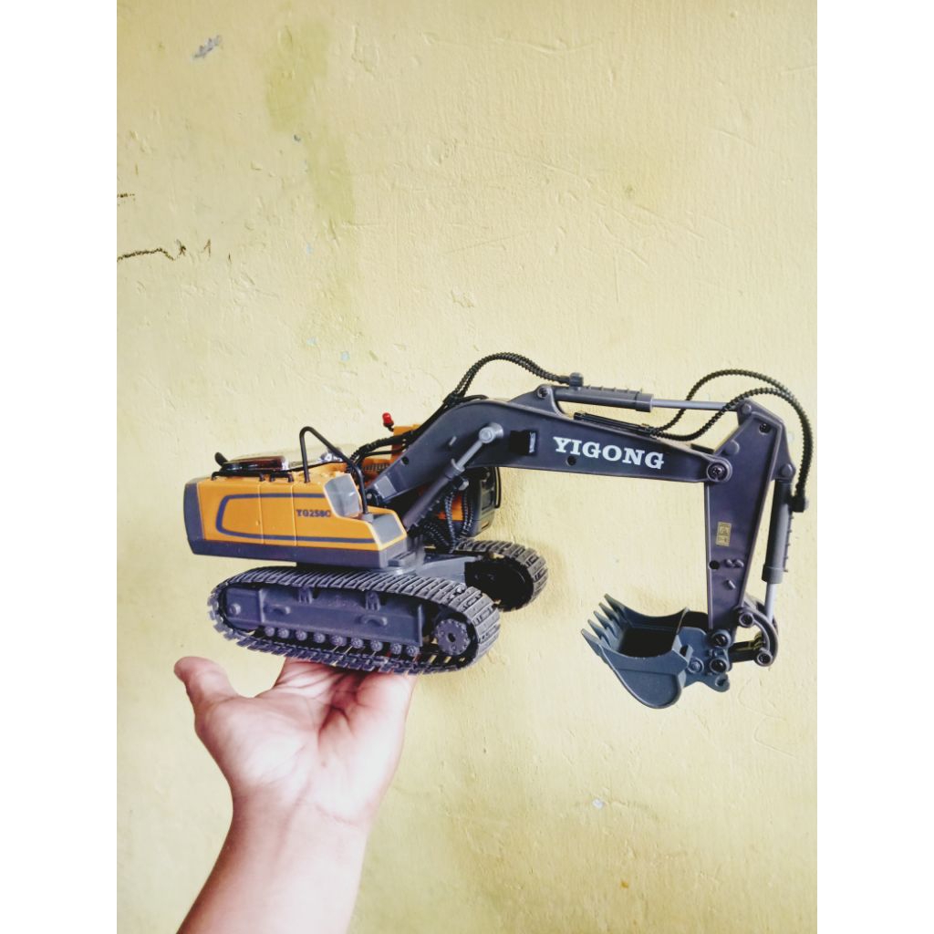 RC Alat Berat Excavator Dumptruck Buldozer