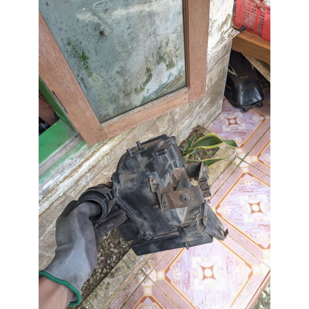 box filter udara megapro hiu filter udara megapro hiu box aki megapro hiu box accu megapro hiu filte