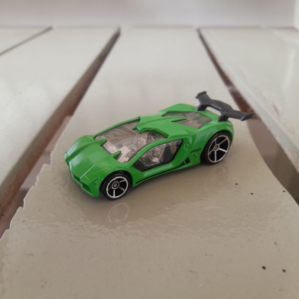 Hotwheels Impavido 1 HW Exotics 5-Pack