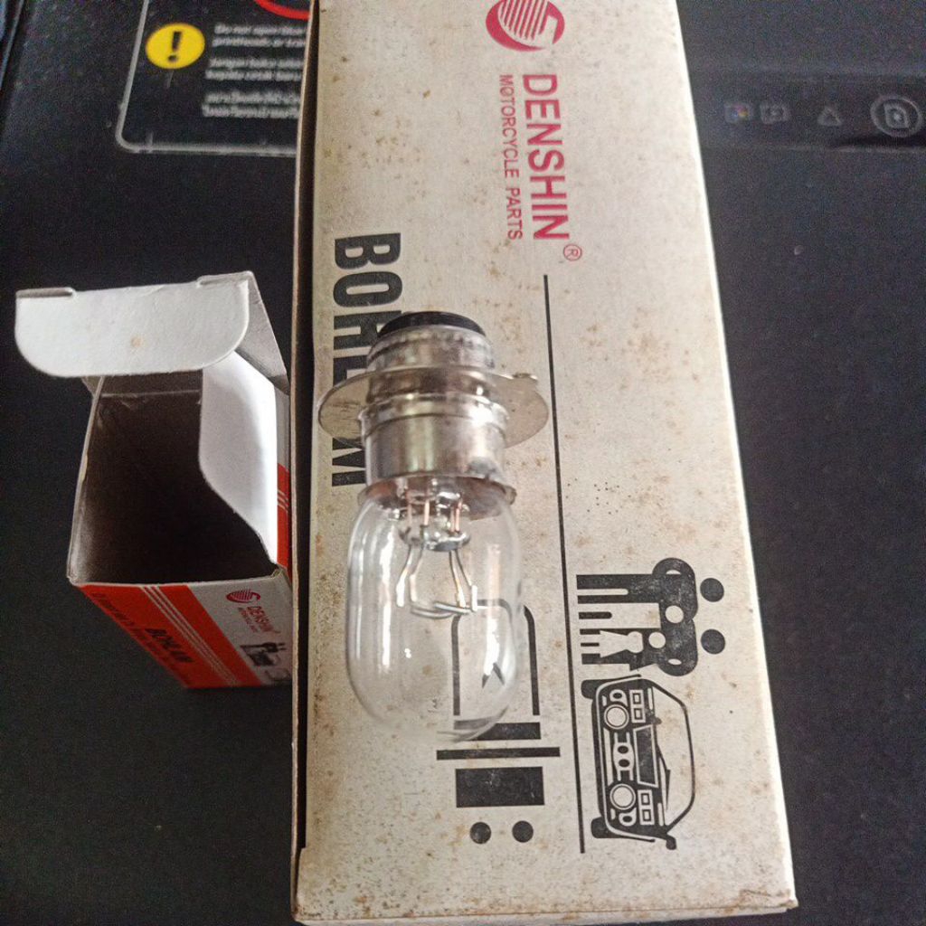 bola lampu depan motor