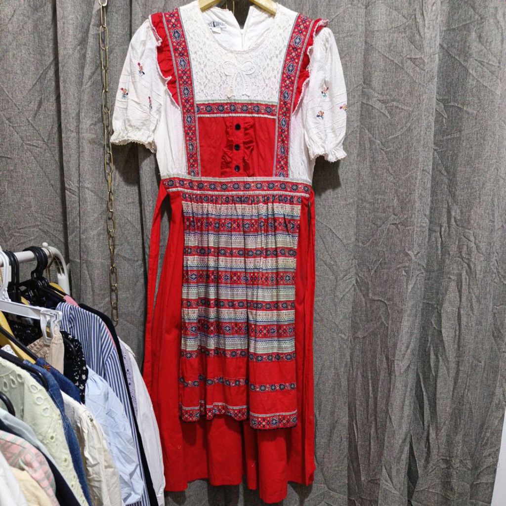 dress ala noni eropa cantik unik