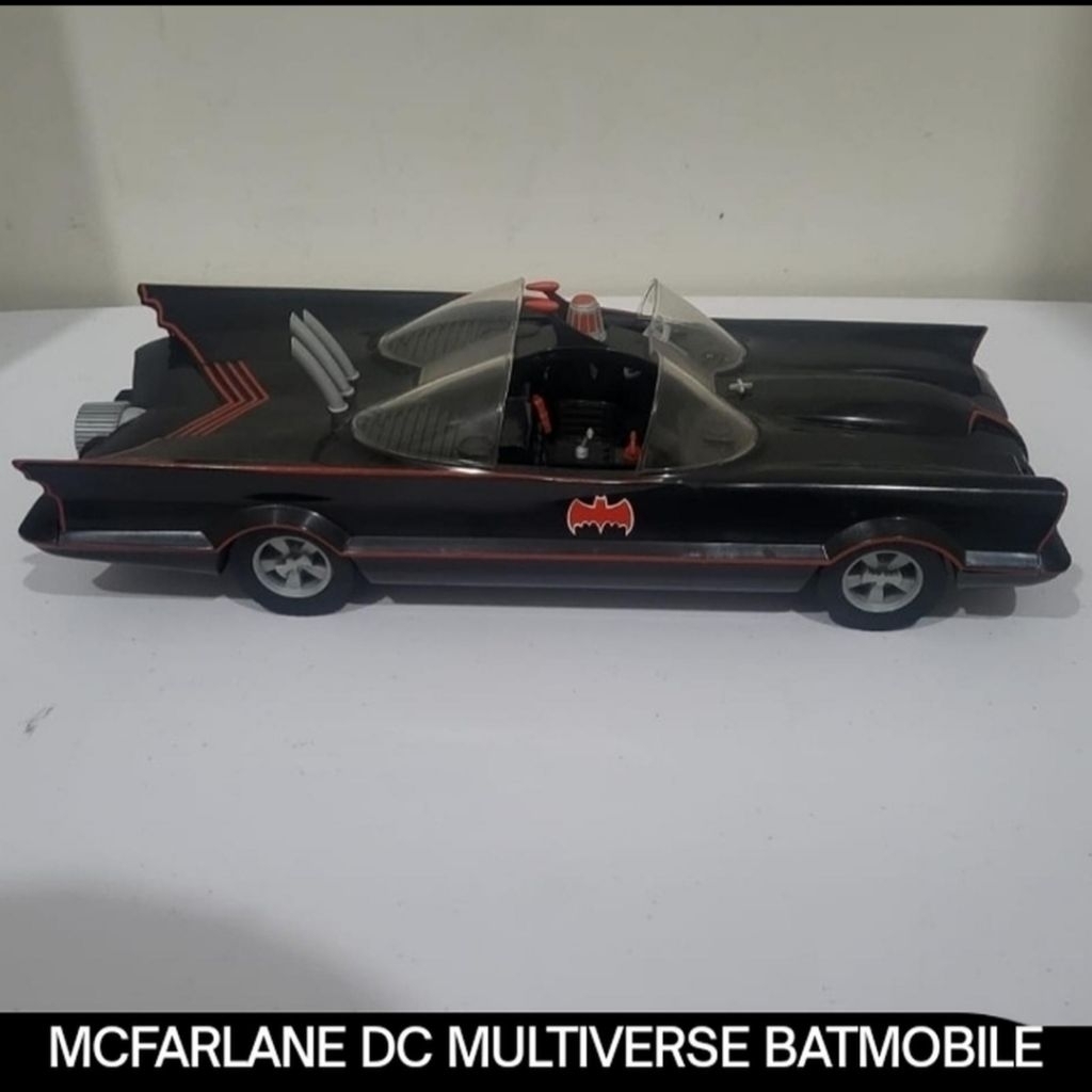 Mcfarlane DC MULTIVERSE Batmobile '66