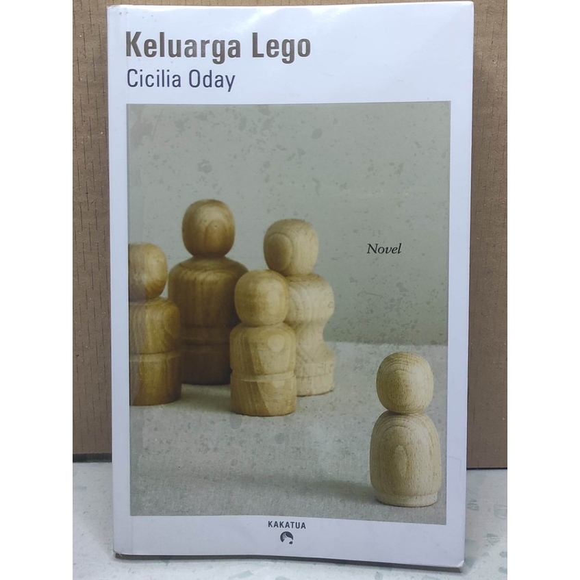 Buku Keluarga Lego - Cicilia Oday - Buku Preloved Original Kakatua - Buku Murah