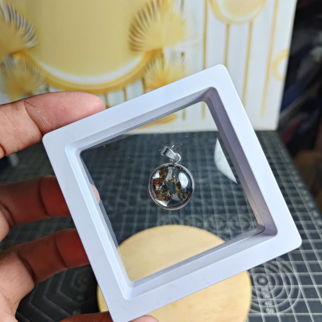 Natural Pallasite kenya Sericho Olive Meteorite 10mm Pendant Tipe 1 (2)