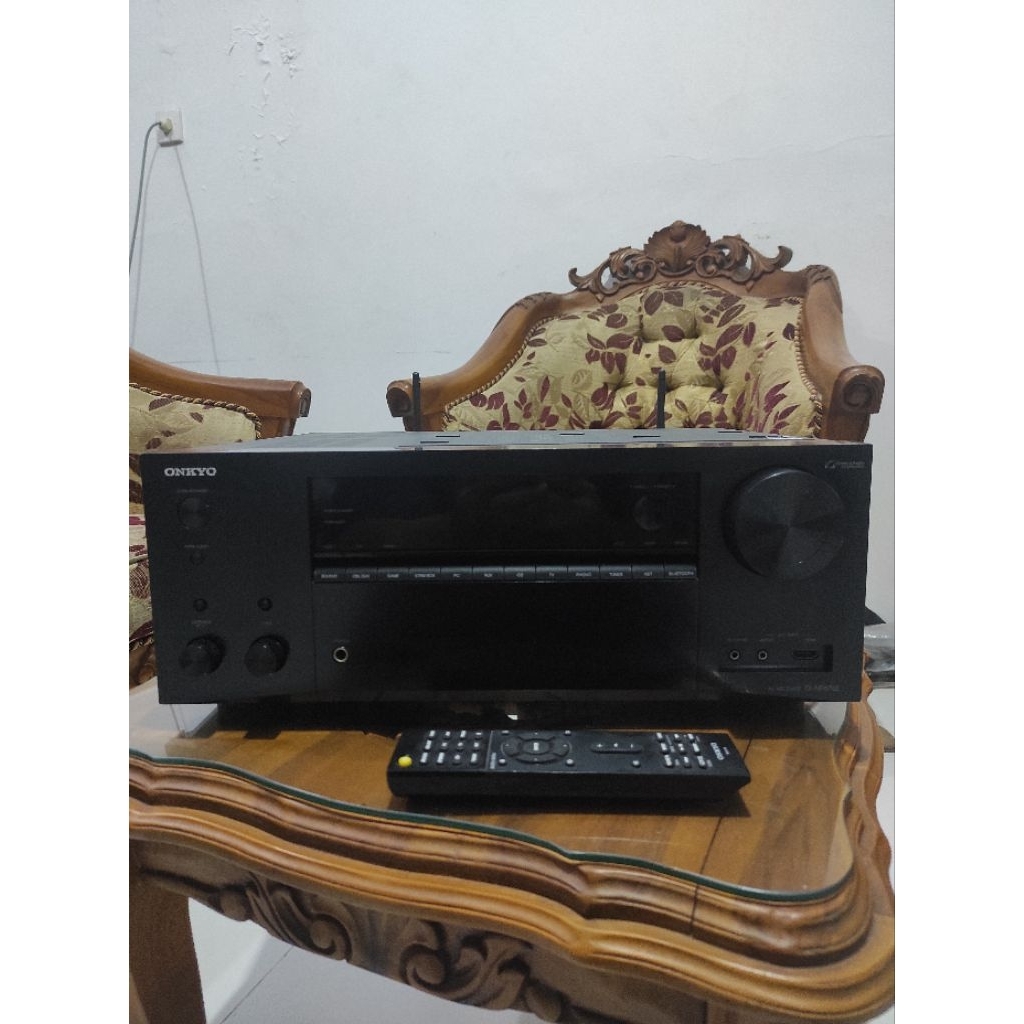 Onkyo TX-NR676e Audio Video Receiver (2017)