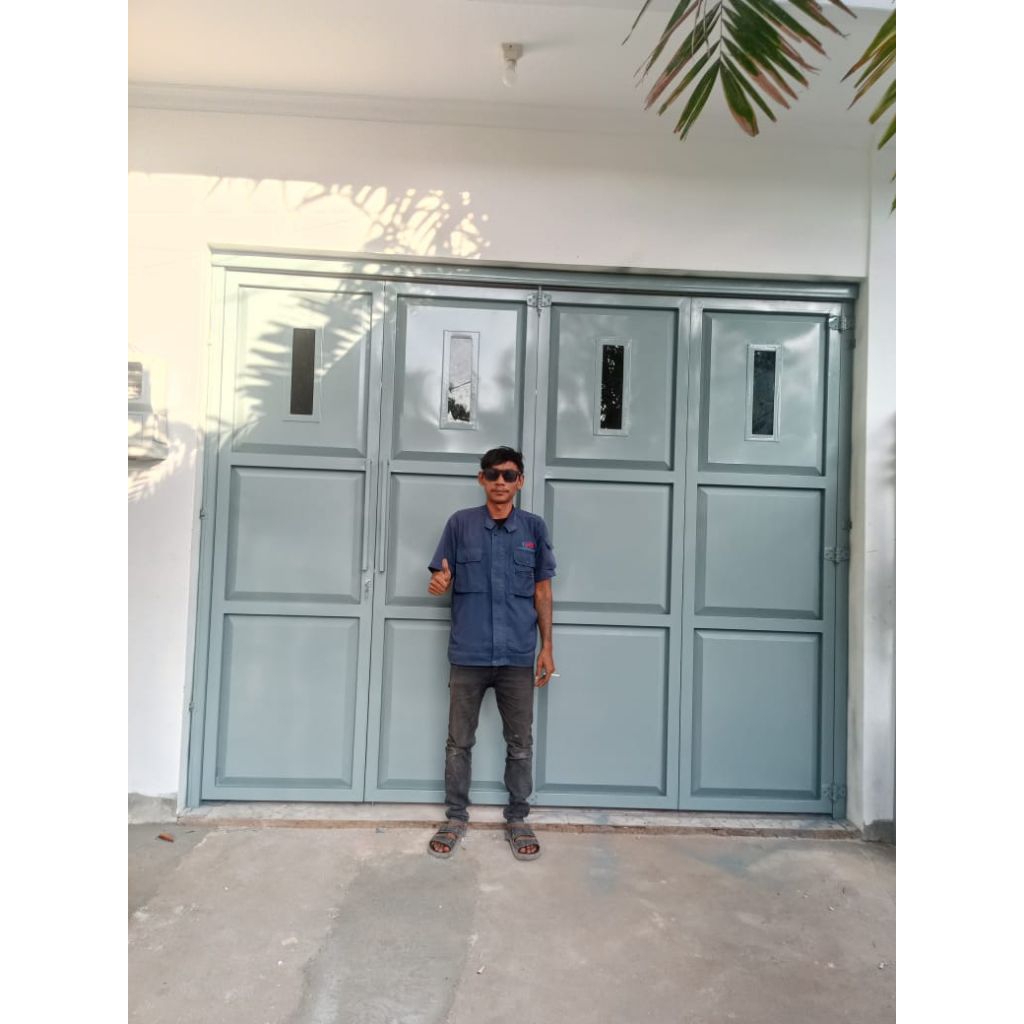 pintu garasi lipat