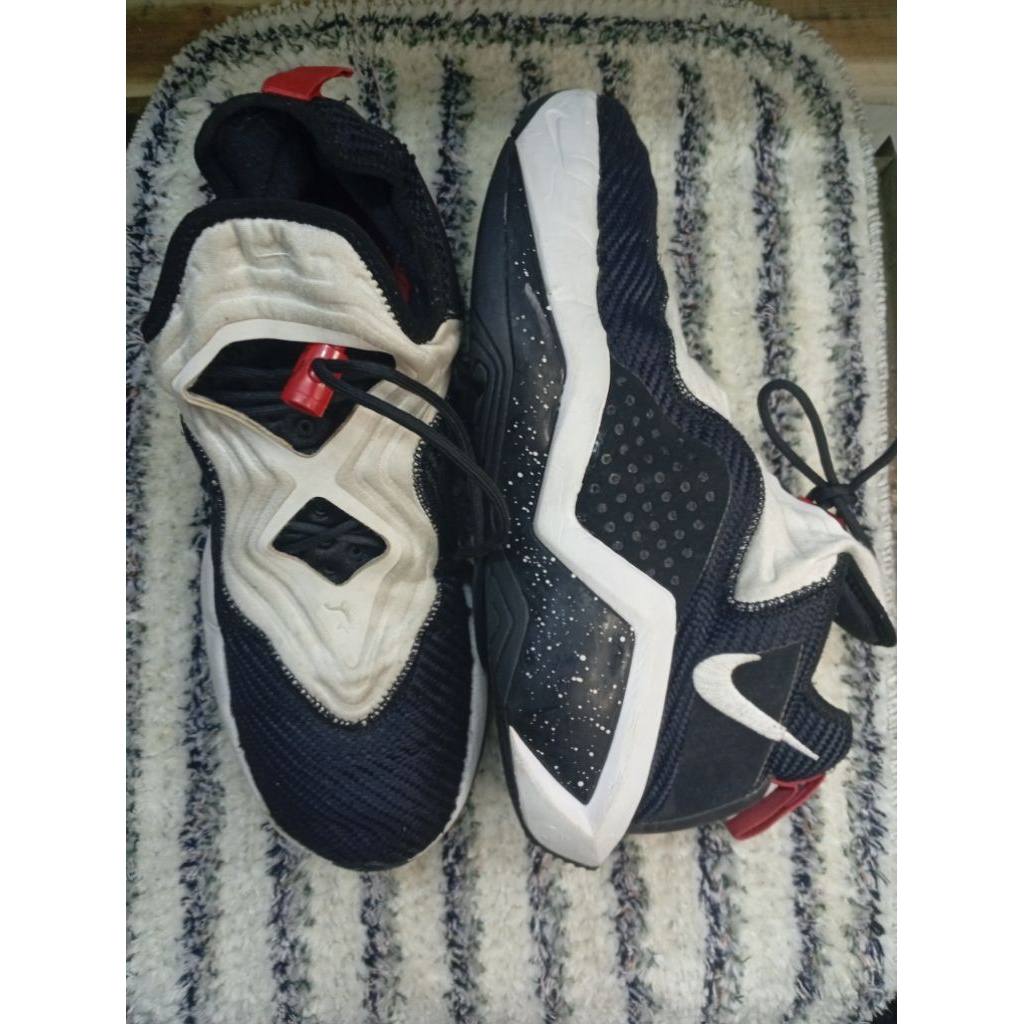 sepatu second branded Lebron soldier 14 black white