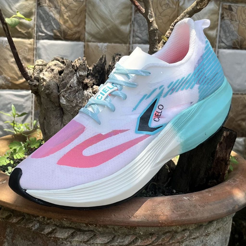 SEPATU RUNNING CIELO STRIDE LOKAL