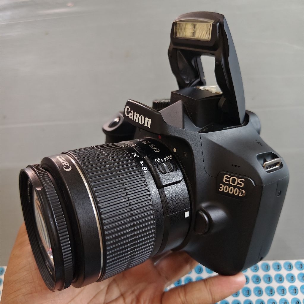 CANON 3000D