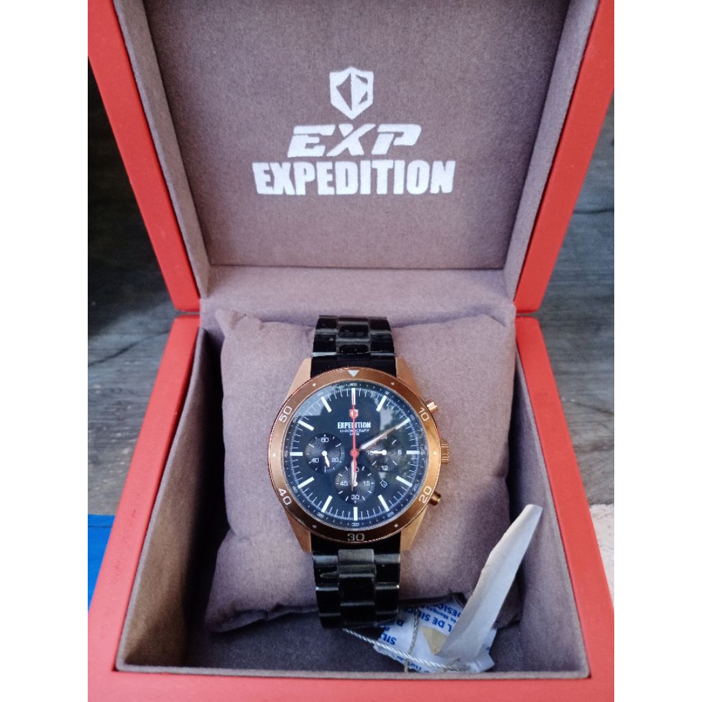 jam tangan pria Expedition rose gold