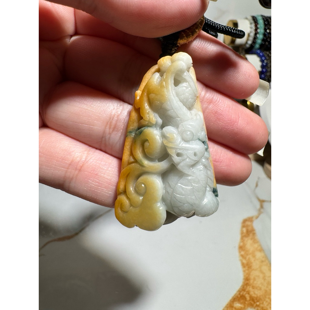 Liontin Giok Multicolor Ancient Qilin & Ruyi