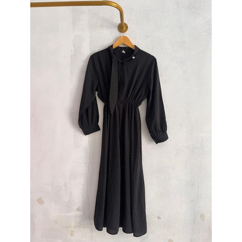 GAMIS HITAM POLKADOT