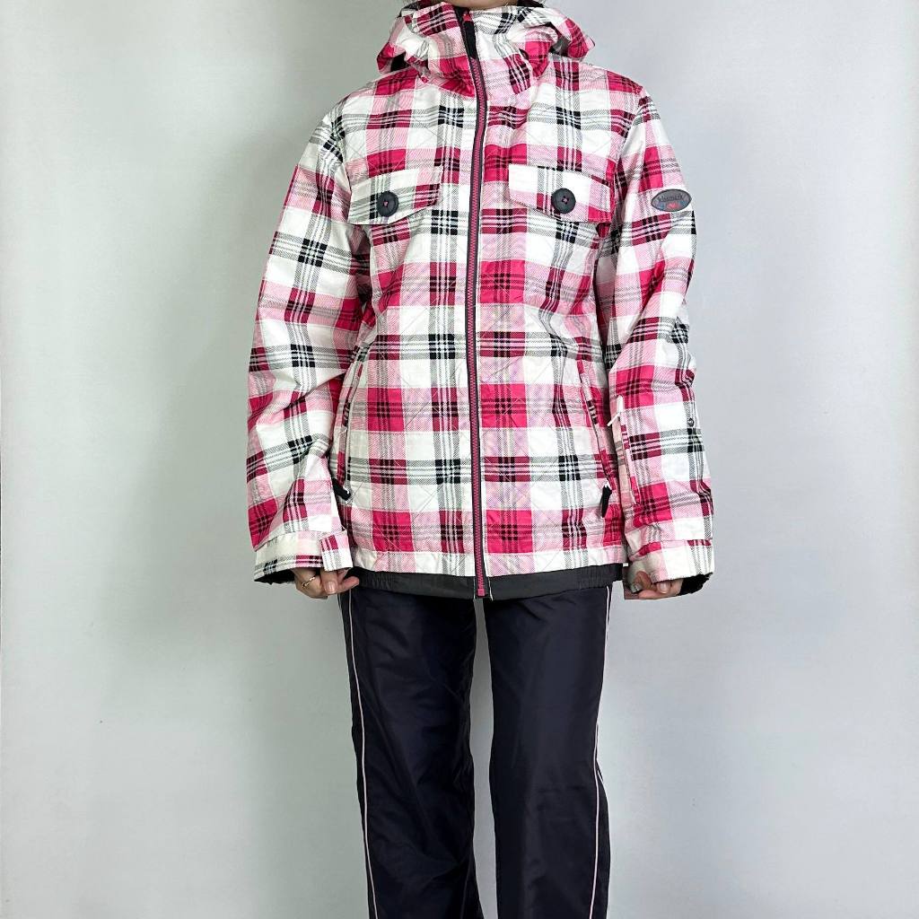 Jaket Gunung Wanita Kissmark size L (seperti baru) anti air 100% original 140326M