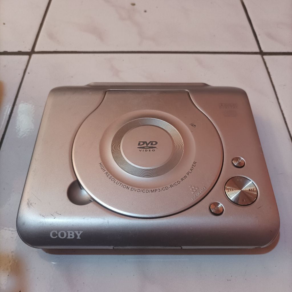 Original Coby DVD VCD CD MP3 Player Portable