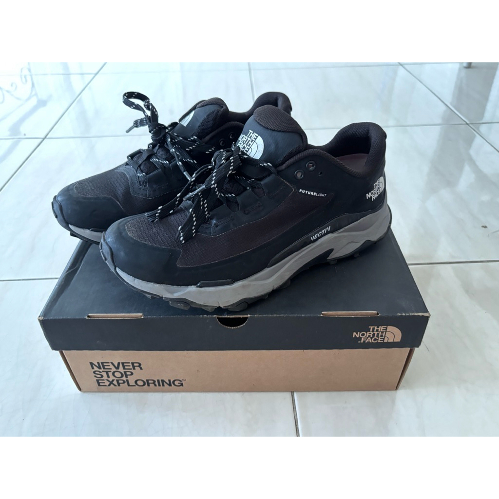THE NORTH FACE WOMAN HIKING SHOES || PRELOVED