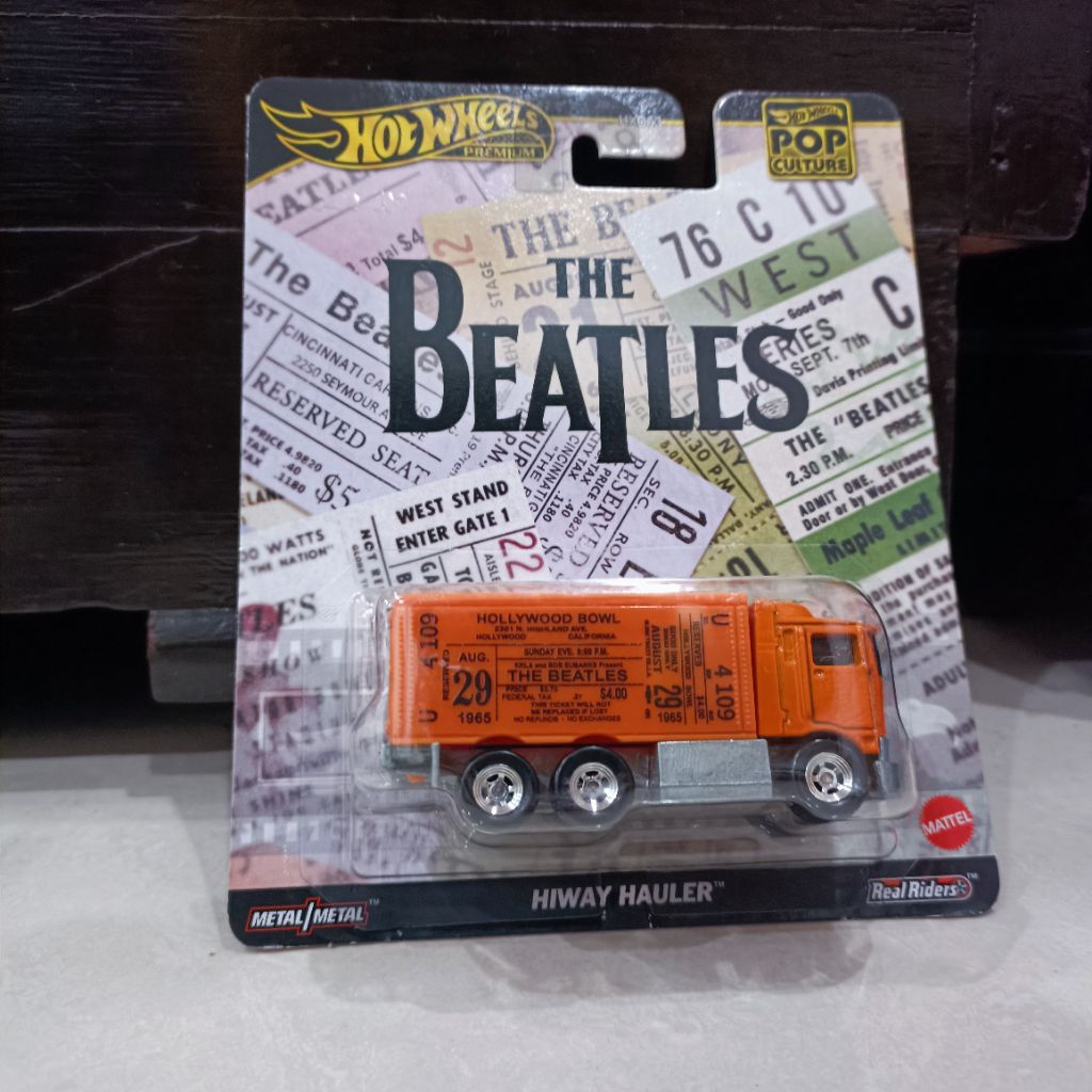 hotwheels hiway hauler the beatles orange