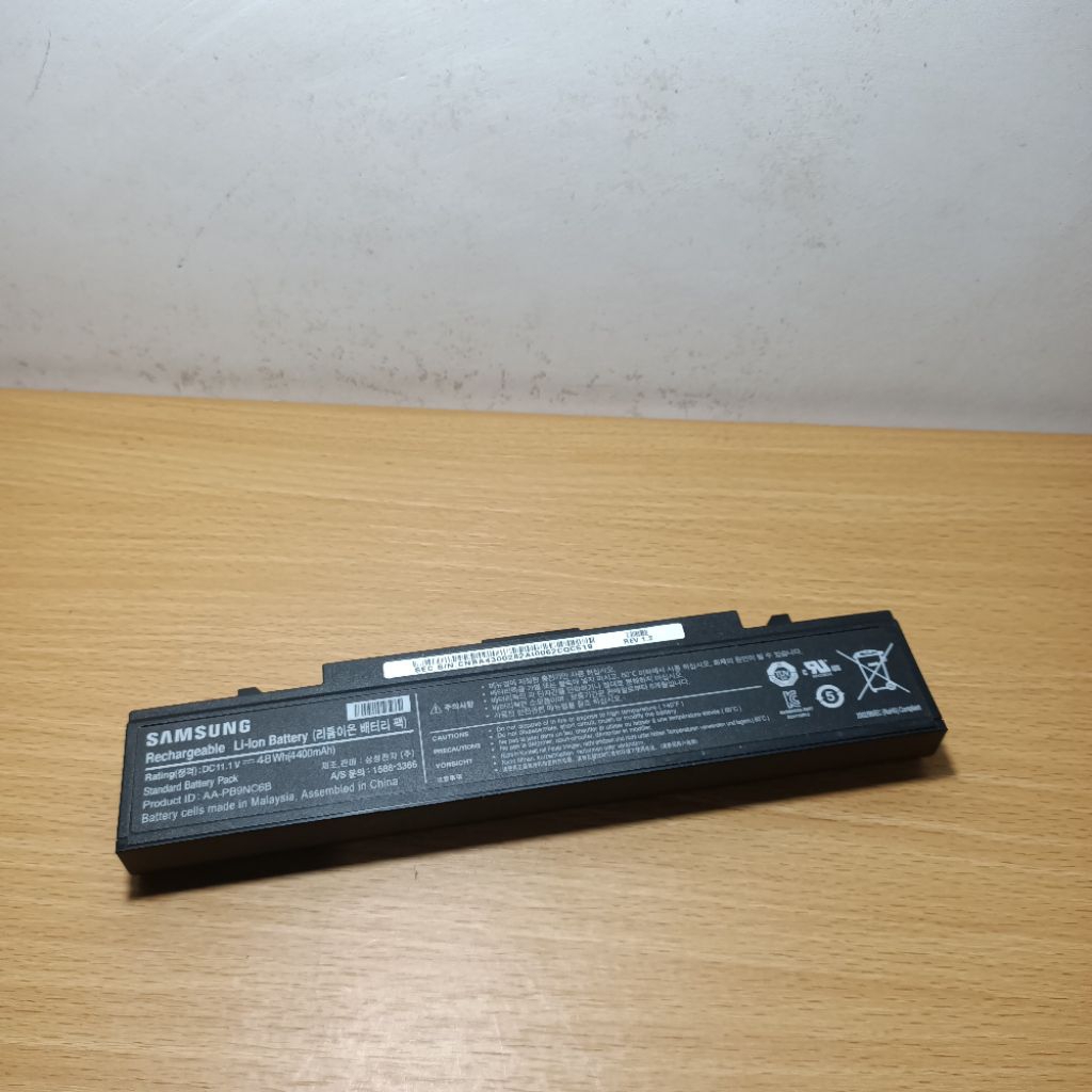 Batre Baterai Original Cabutan Laptop Samsung NP300E4Z NP300E NP300E4X