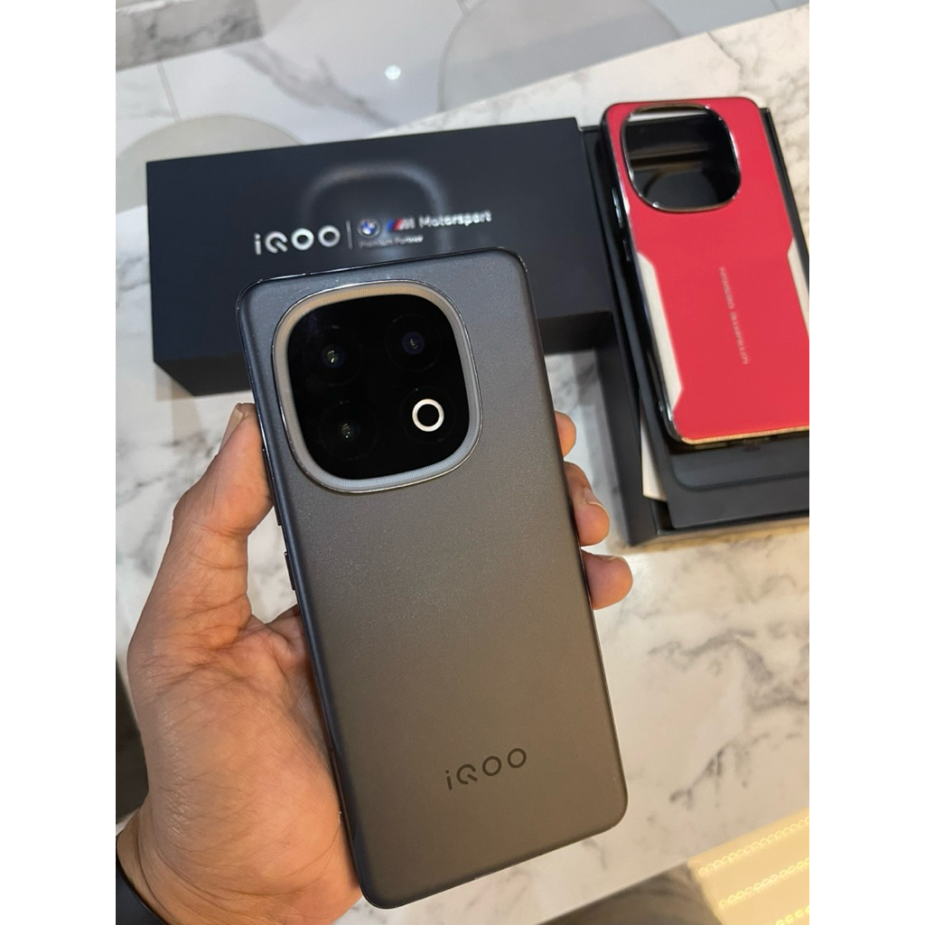 iqoo 13 ram 16gb memory 512gb