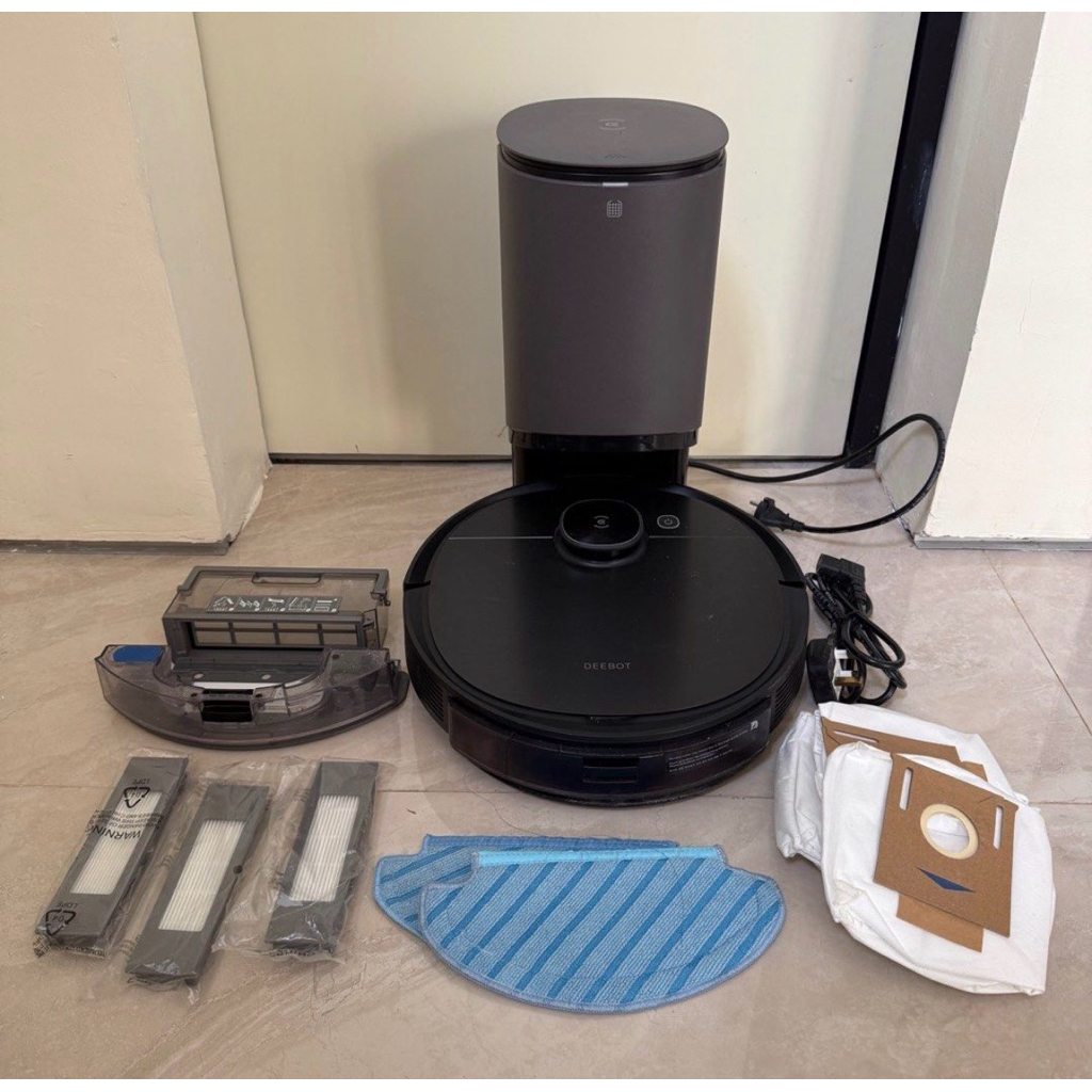 Preloved Ecovacs T8 Aivi Auto Empty Station