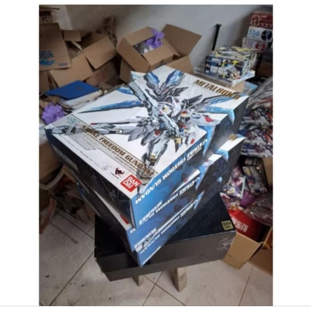 Metal build strike gundam