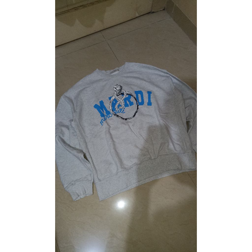 Preloved Crewneck Mardi Mercredi