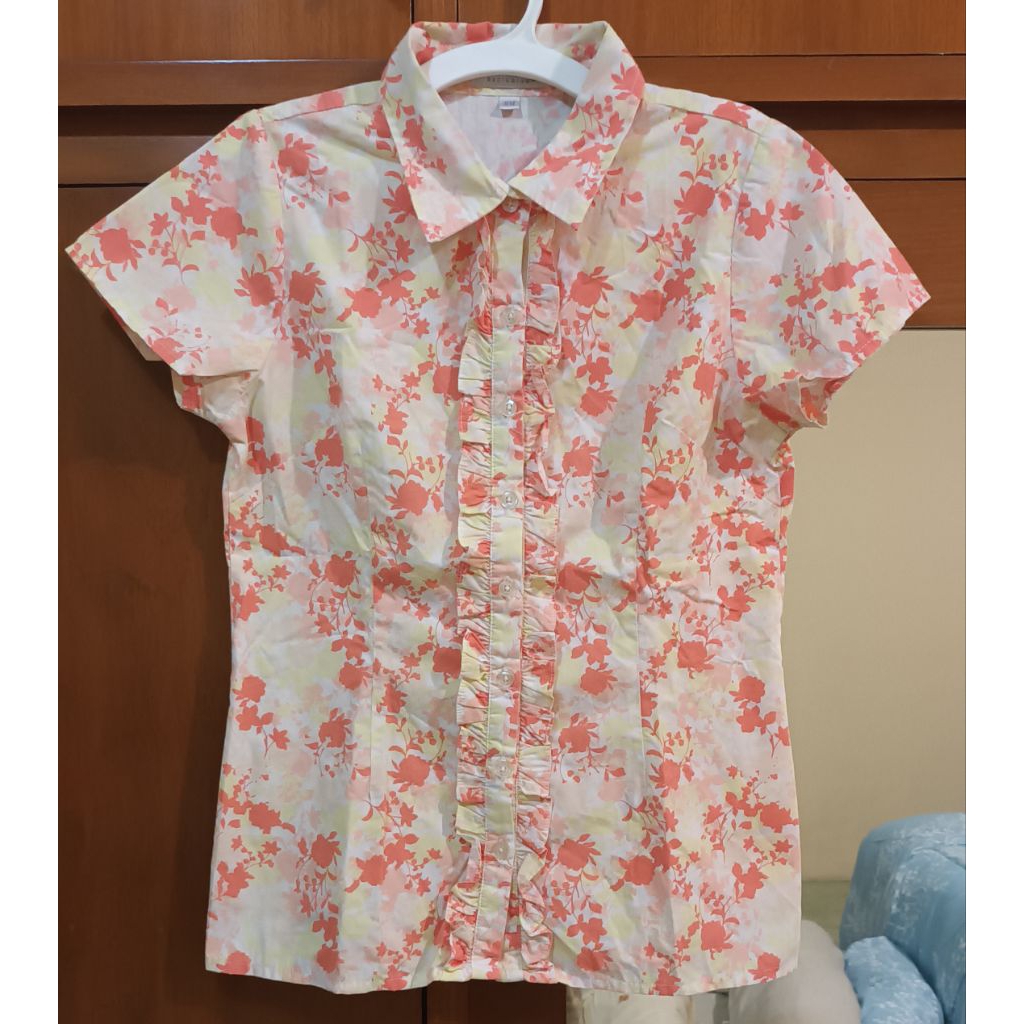 Atasan Kemeja Motif Bunga warna Salem Kuning merk Ann Design Preloved