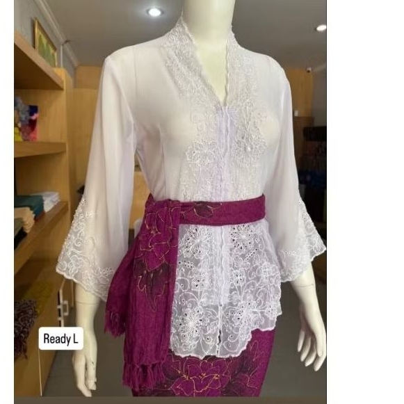 kebaya bordir payet  lengan loceng putih ready size L