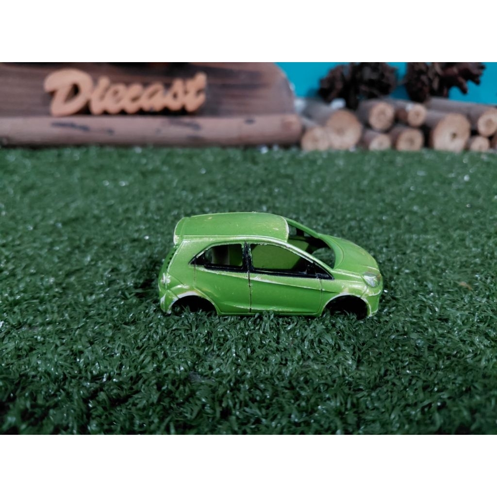 Diecast Miniatur Honda Brio body only skala 1:64