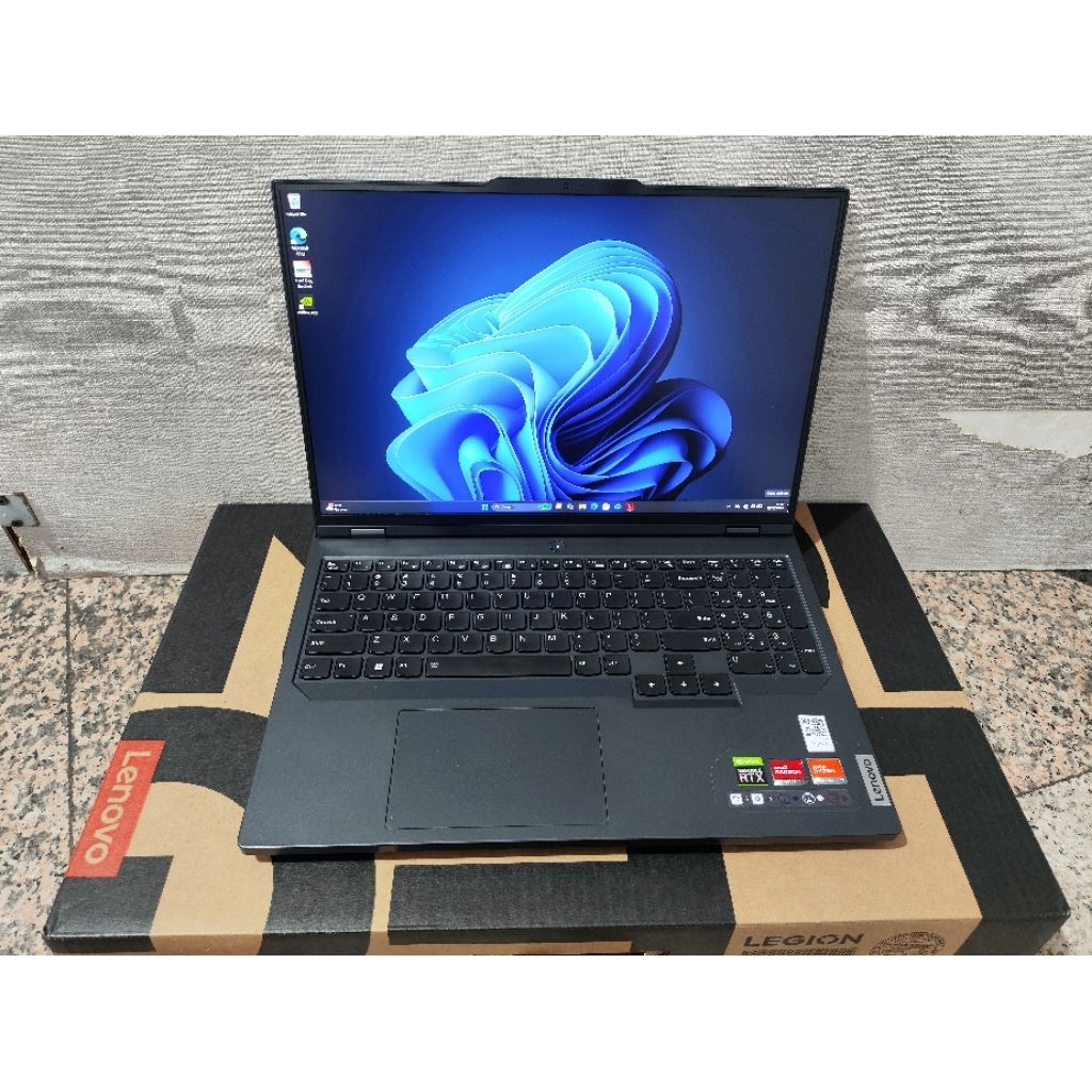 LENOVO LEGION PRO 5 16ARX8 32/1TB RTX 4070 garansi on 2027