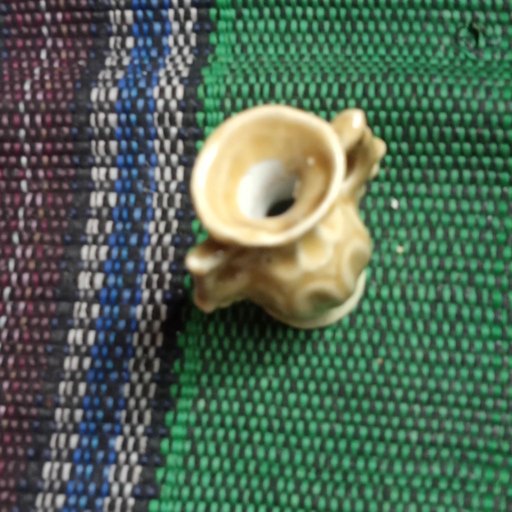 keramik pajangan vas