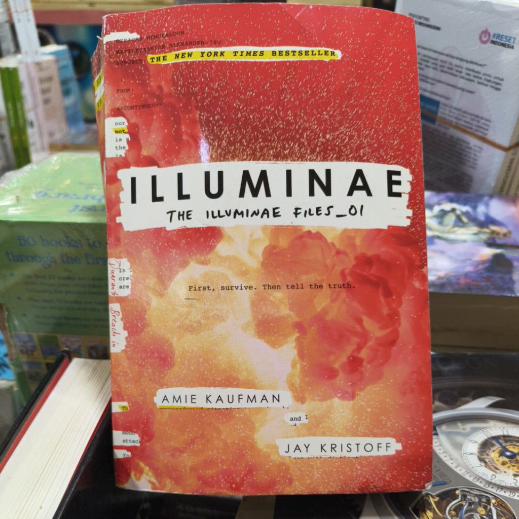 Buku ILLUMINAE THE ILLUMINAE FILES-01 by AMIE KAUFMAN and JAY KRISTOFF