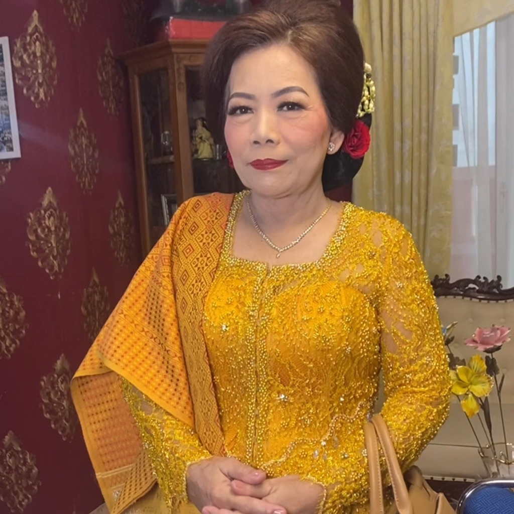 makeup & hairdo mama pengantin