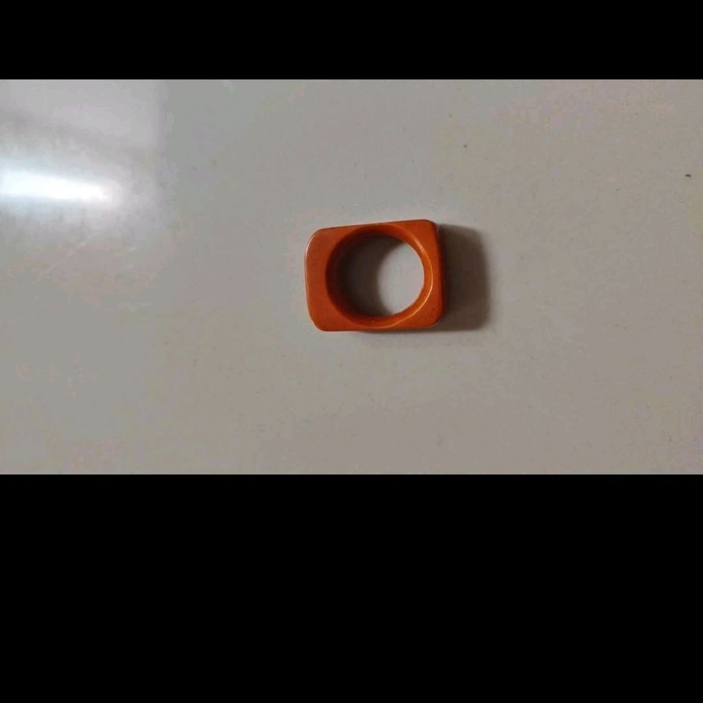 cincin liontin kayu bertuah