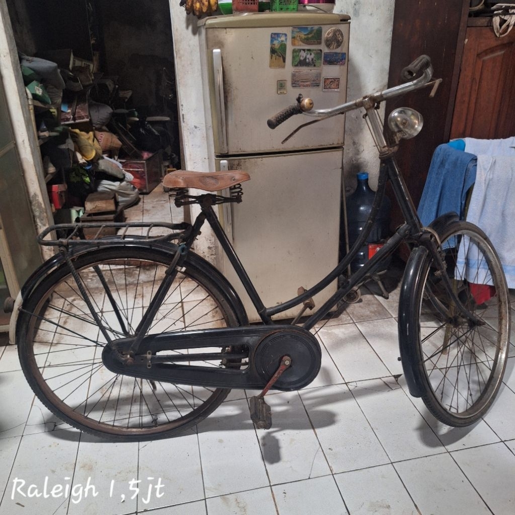 Sepedah Onthel Raleigh